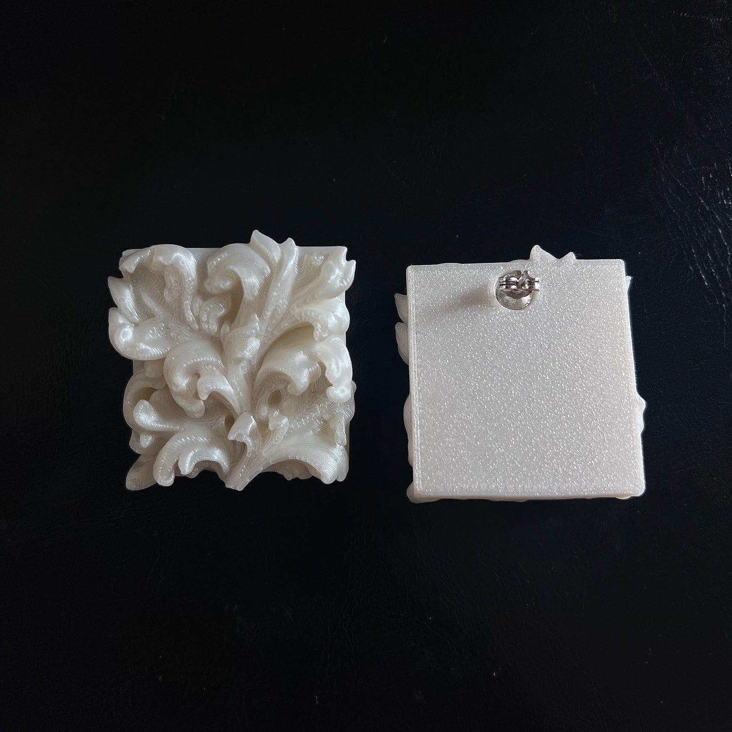 Acanthus Earrings | Pearl